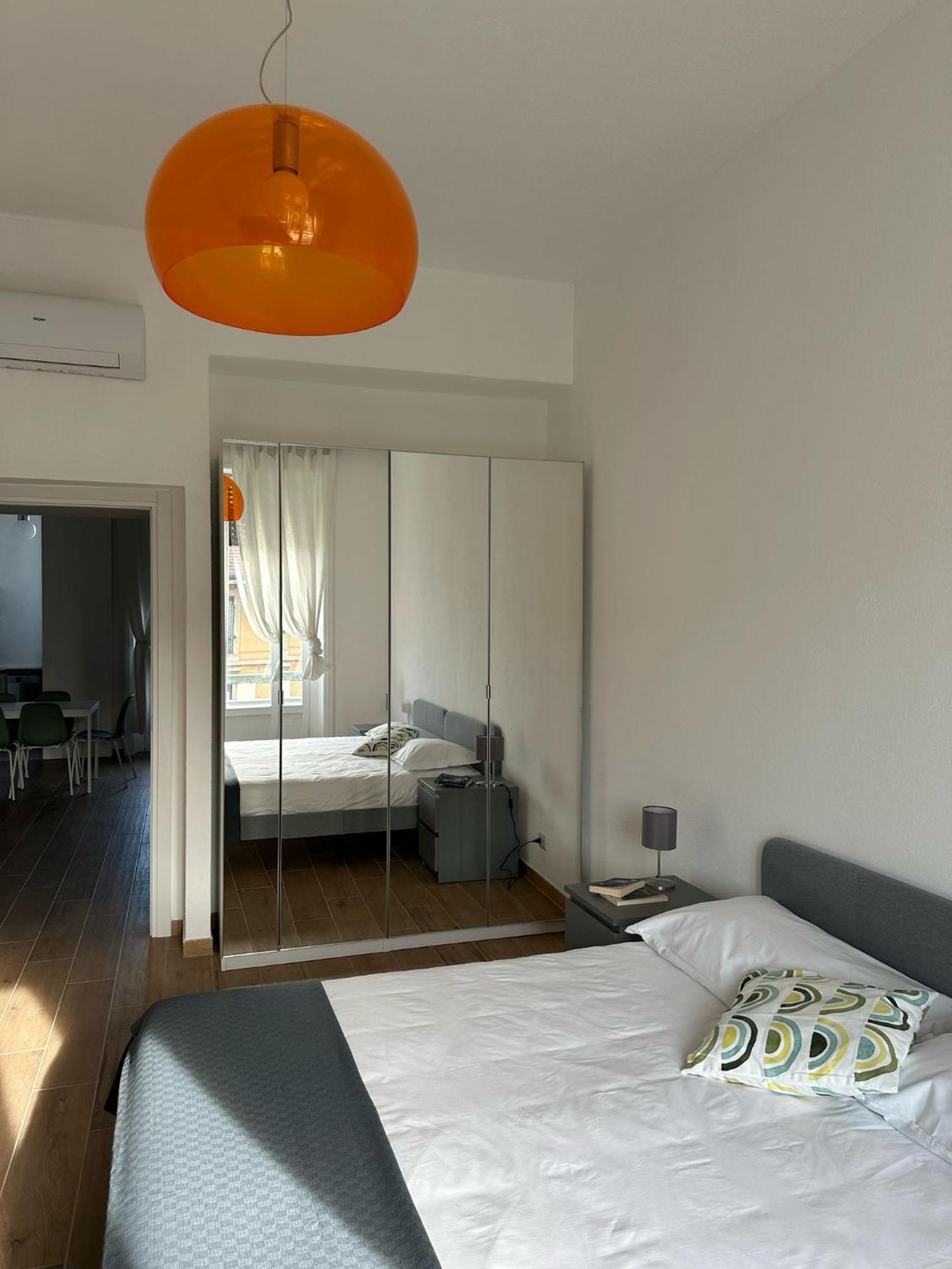 New Apartment With Balcony, Isola Bosco Verticale Milan Exterior photo